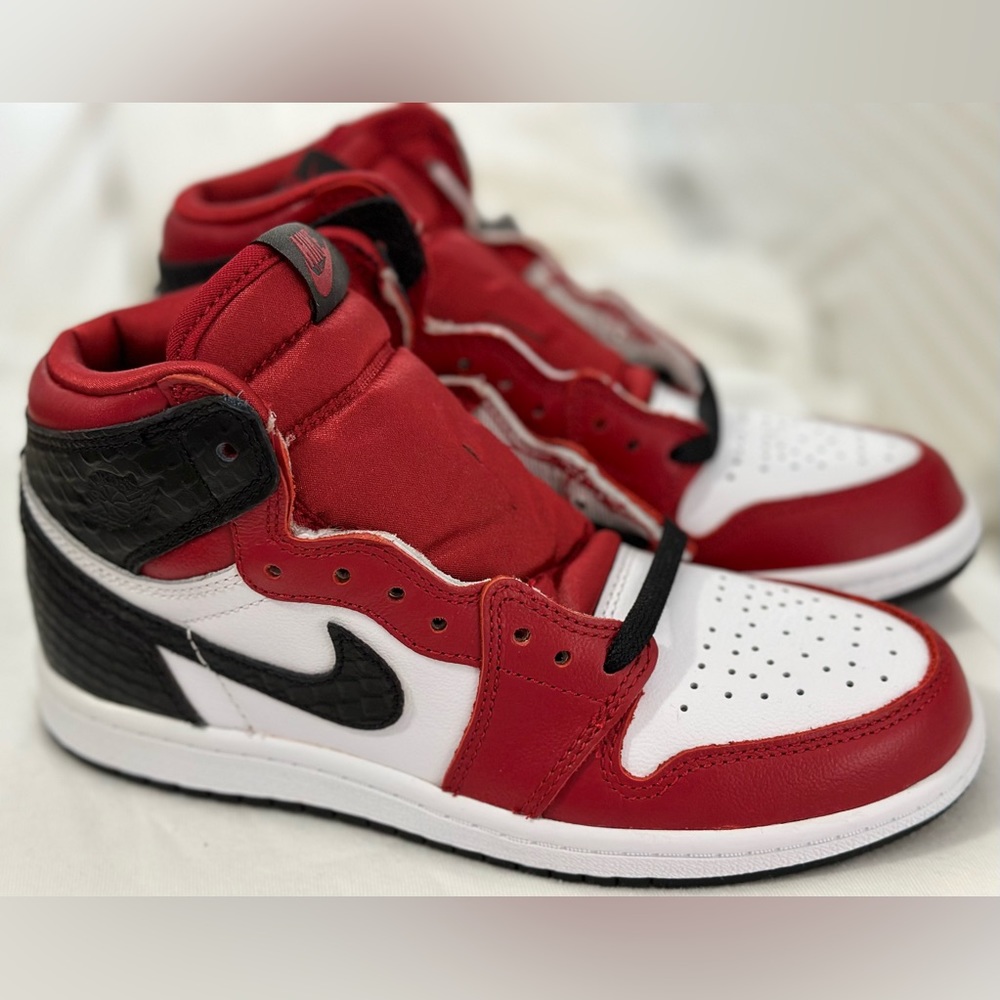Air Jordan 1 High Retro Satin Snake Brand New with tags